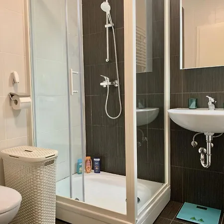 Cozy Studio With Free Secure Parking Appartement