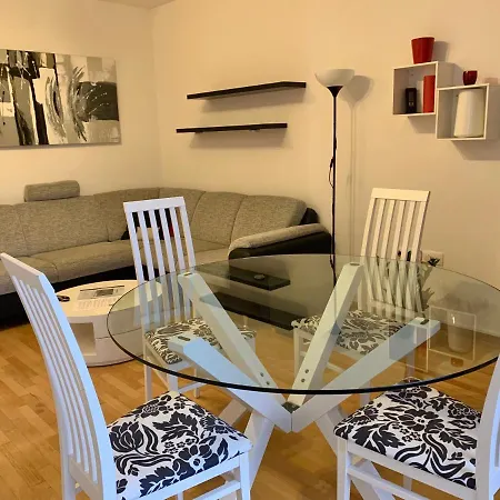 Appartement Cozy Studio With Free Secure Parking Ljubljana
